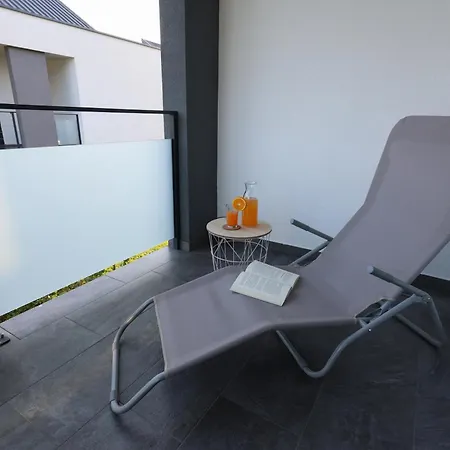 White Mountain Apartment Banovci Exterior photo